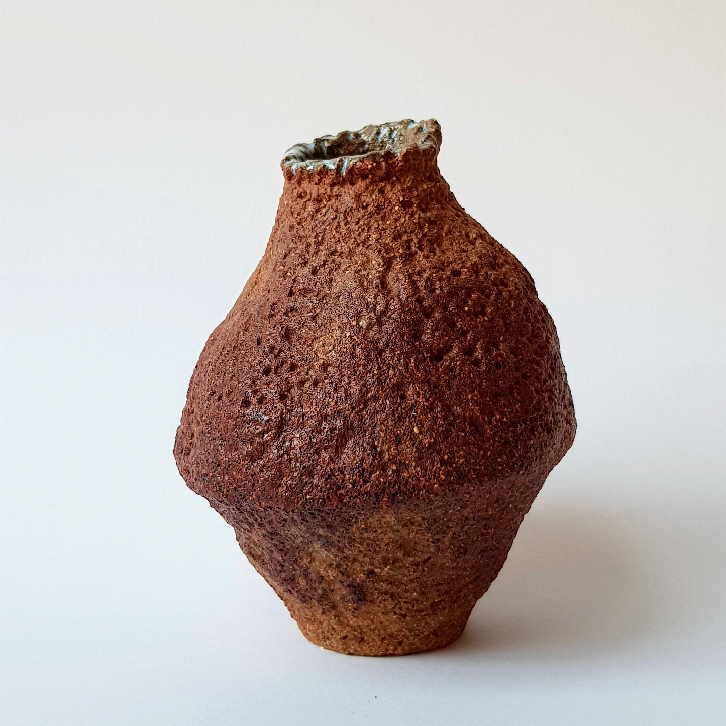 SEA ROCK VASE