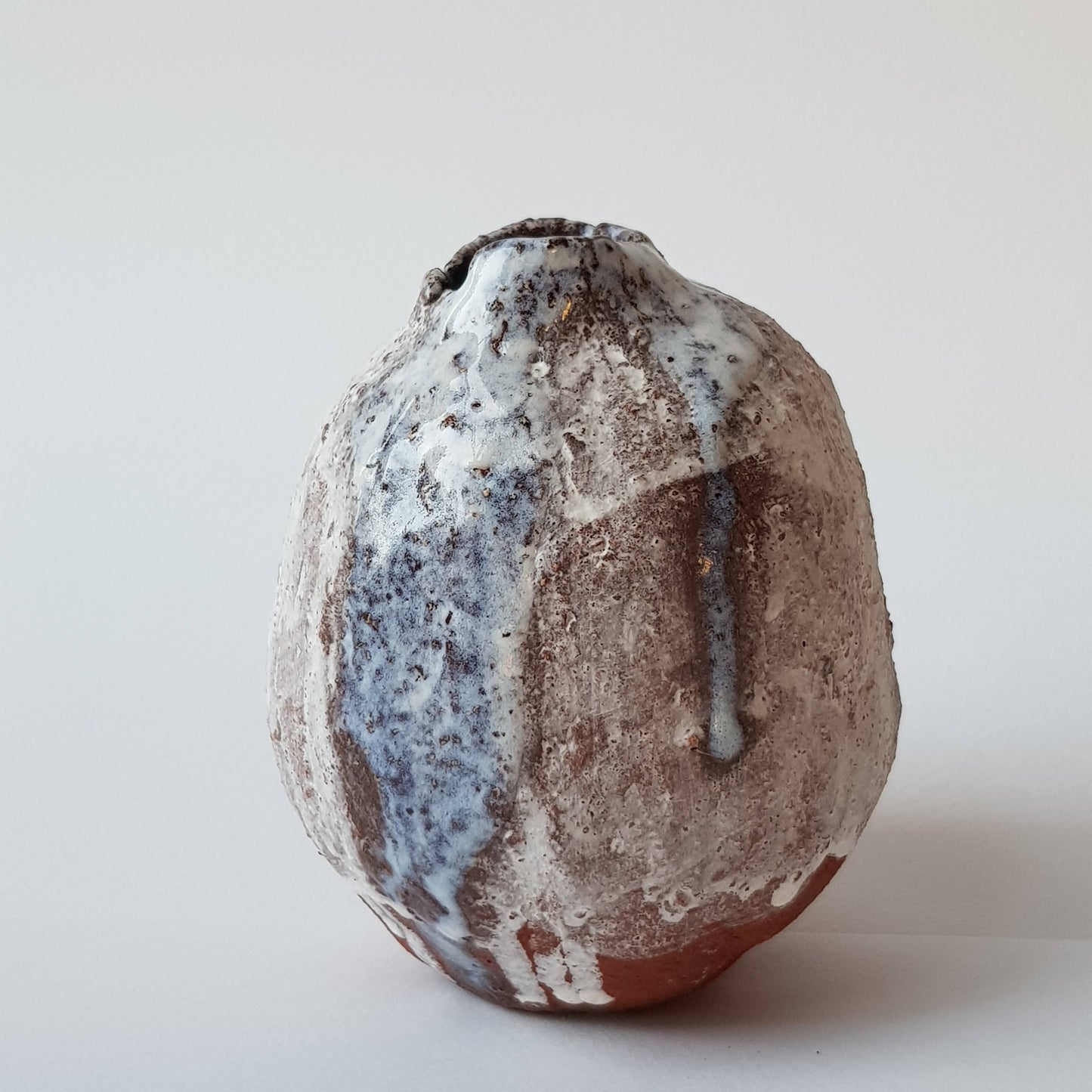 PINCHED BUD VASE