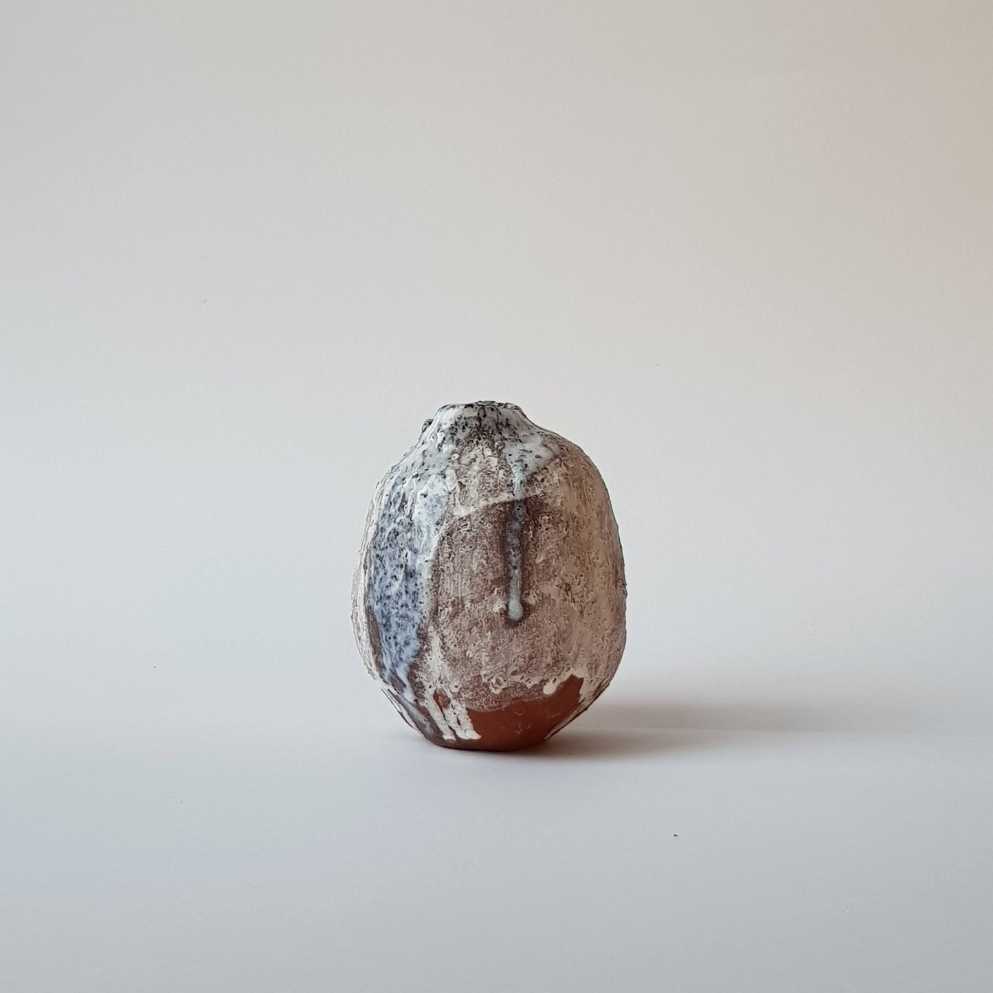 PINCHED BUD VASE