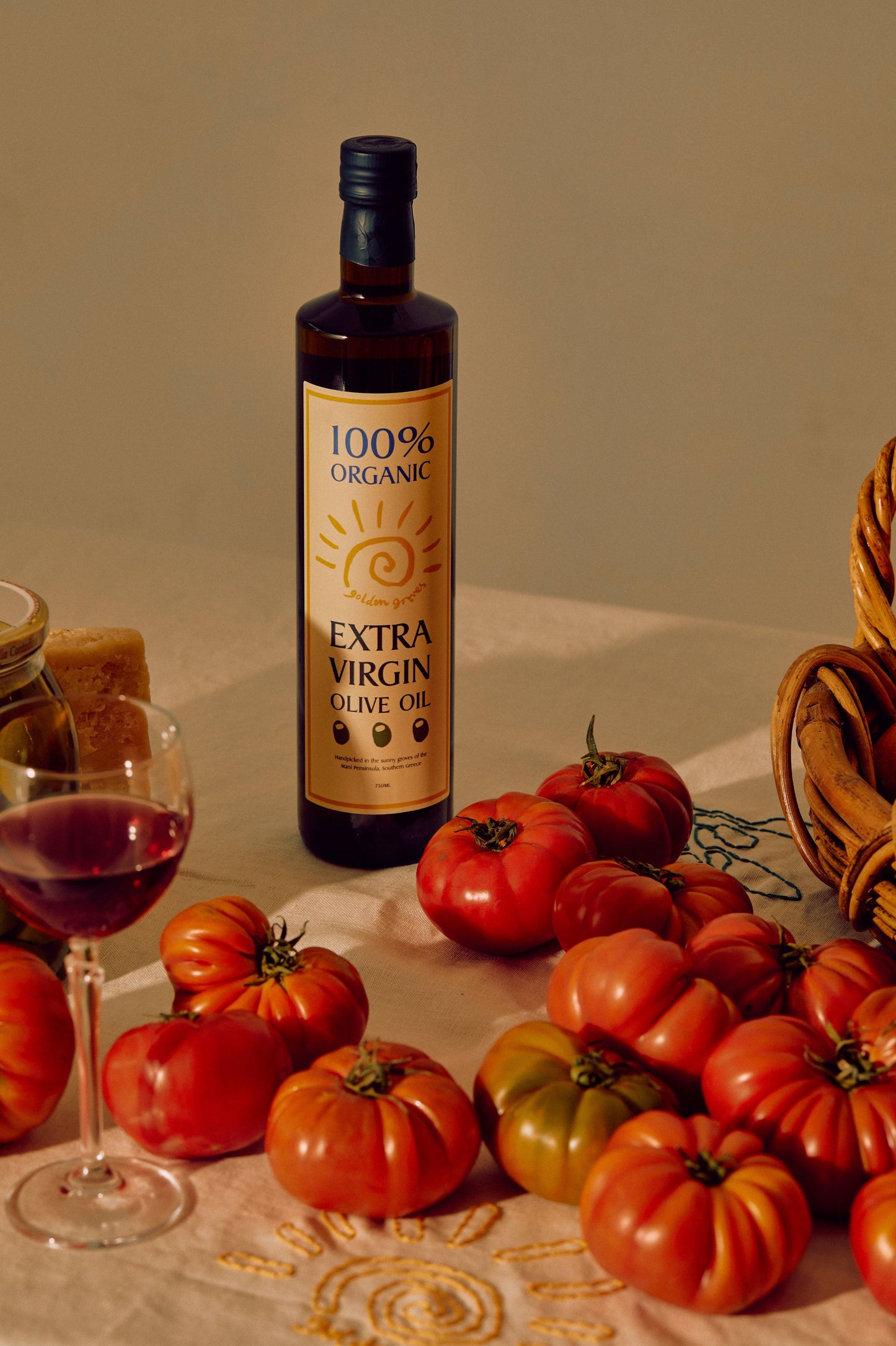GOLDEN GROVES OLIVE OIL