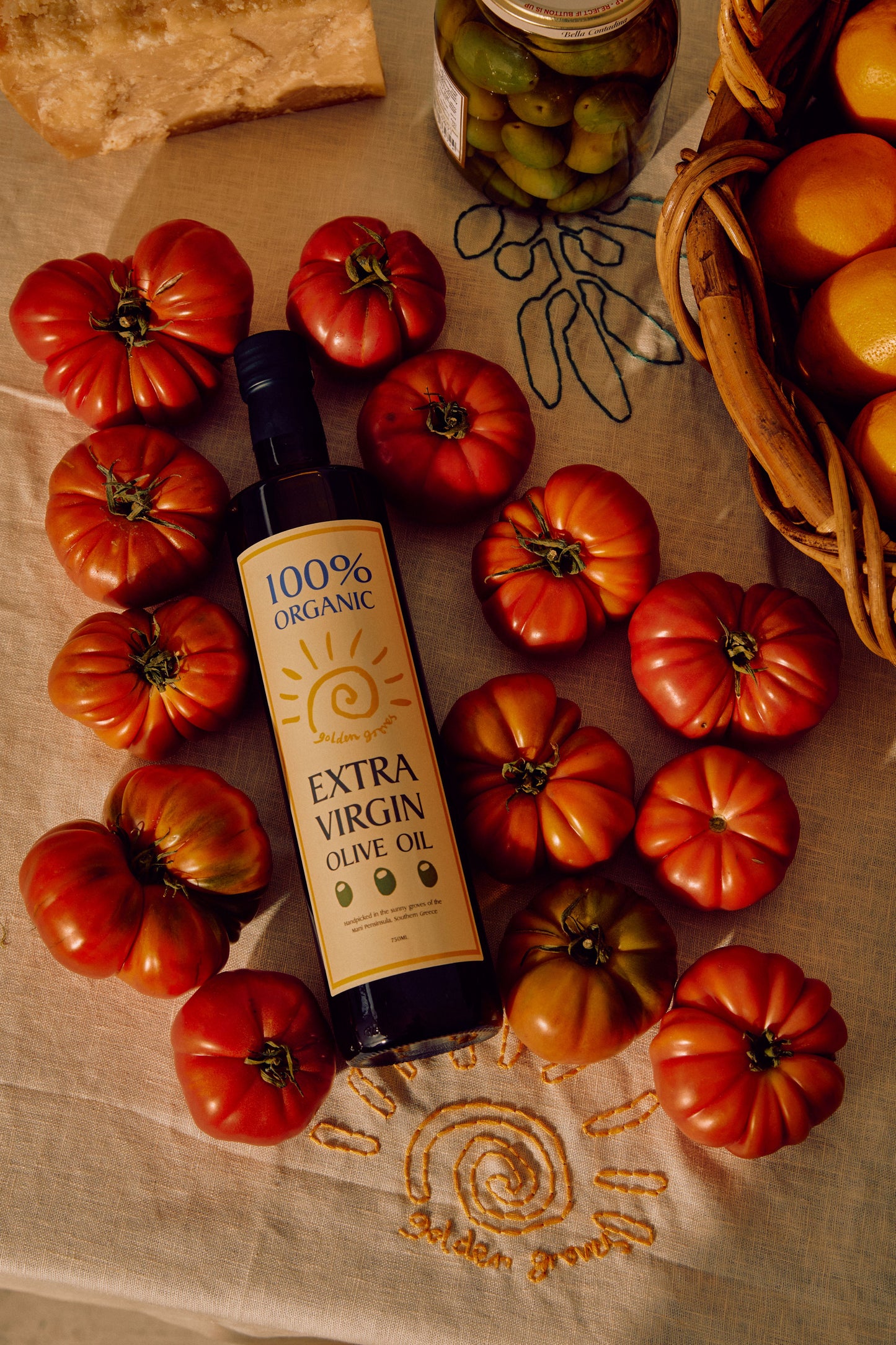 GOLDEN GROVES OLIVE OIL